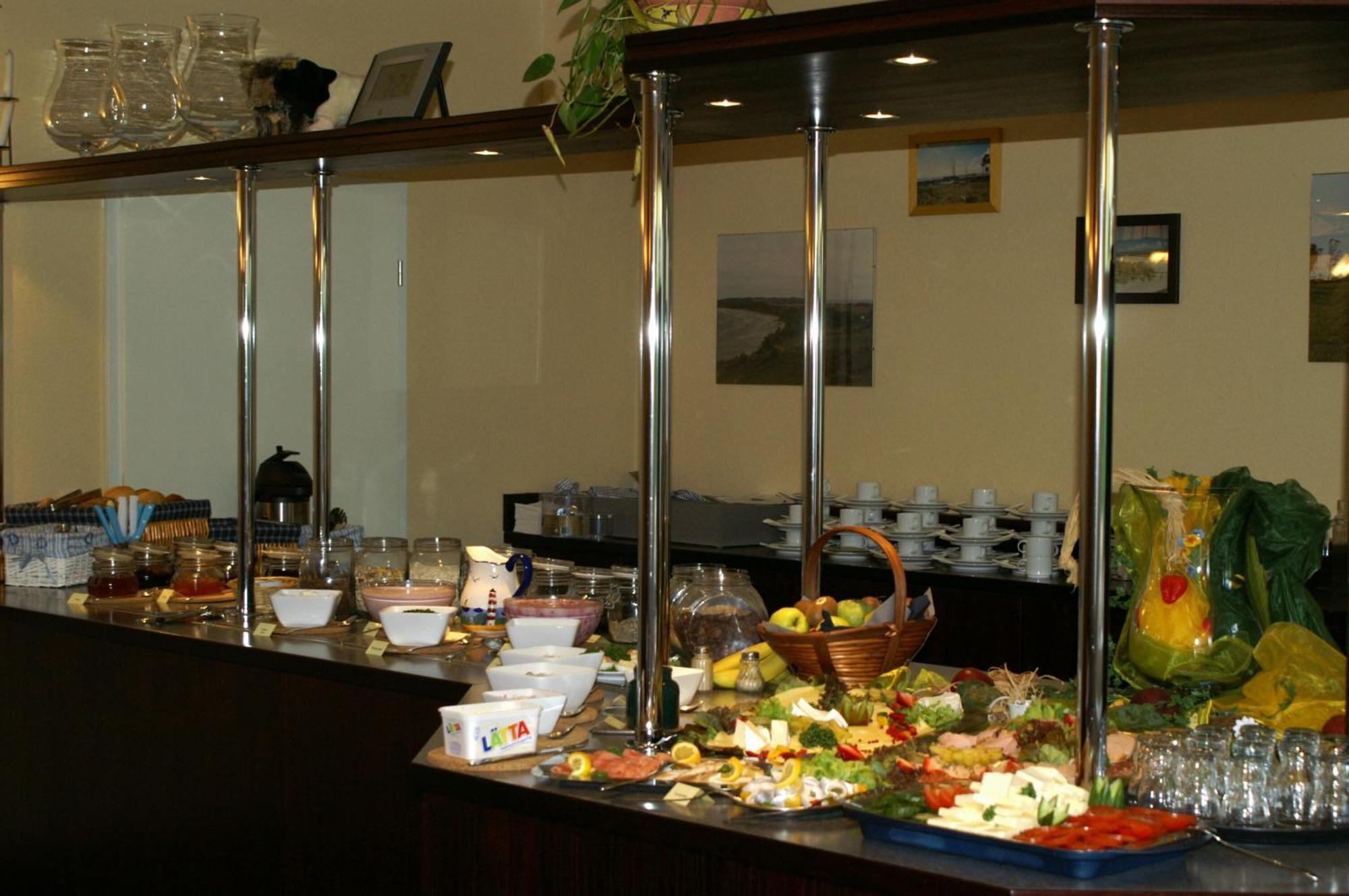 Hotel Strandpavillon Бабе Экстерьер фото