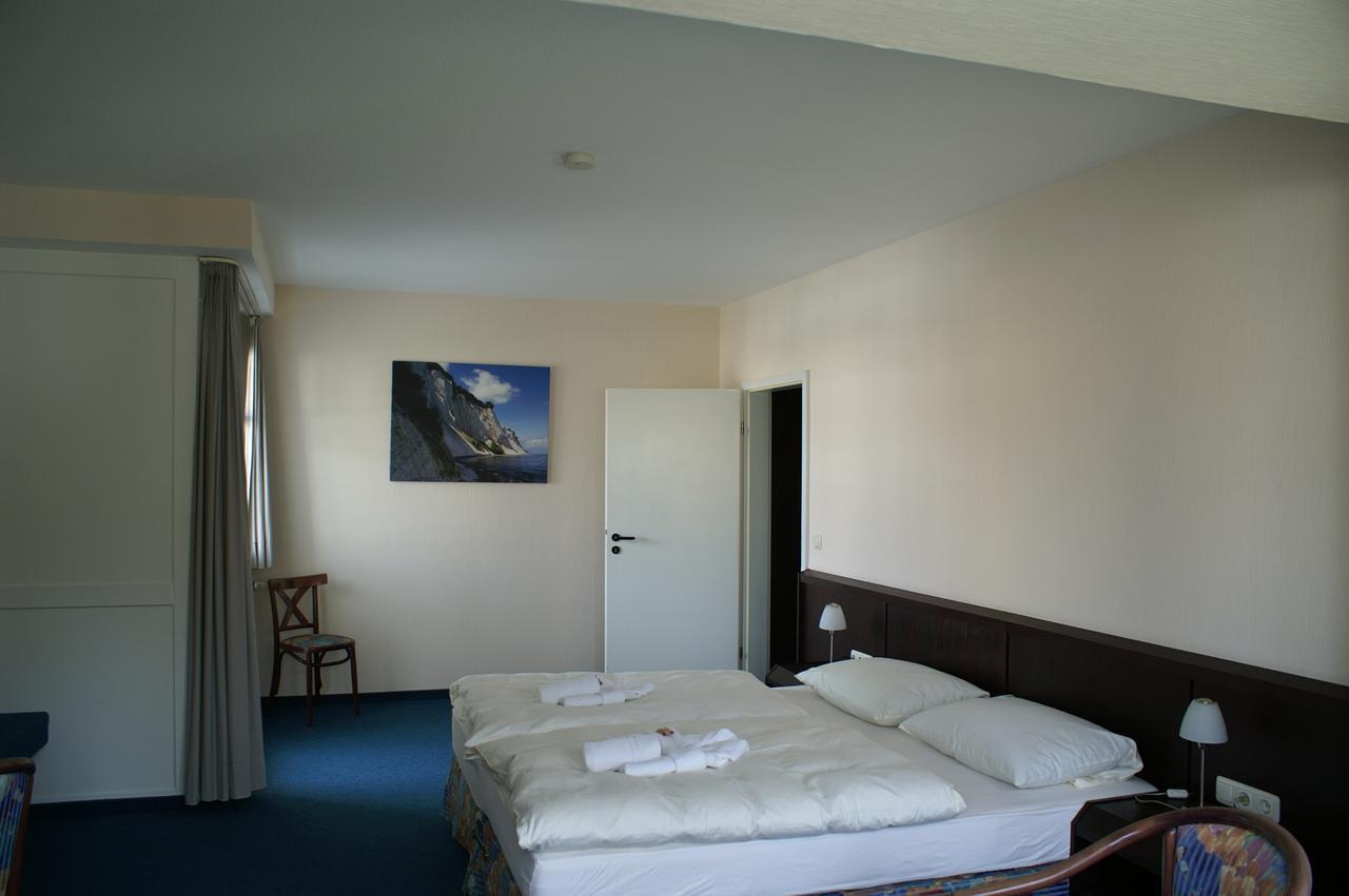 Hotel Strandpavillon Бабе Экстерьер фото