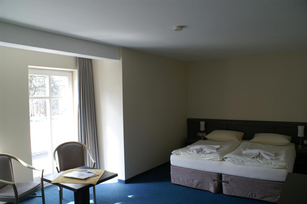 Hotel Strandpavillon Бабе Экстерьер фото