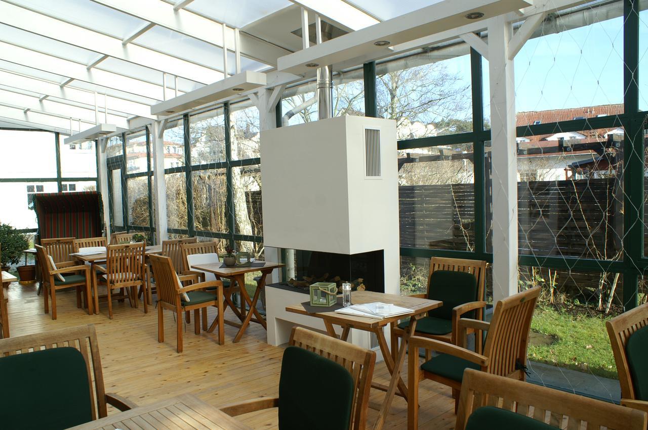 Hotel Strandpavillon Бабе Экстерьер фото