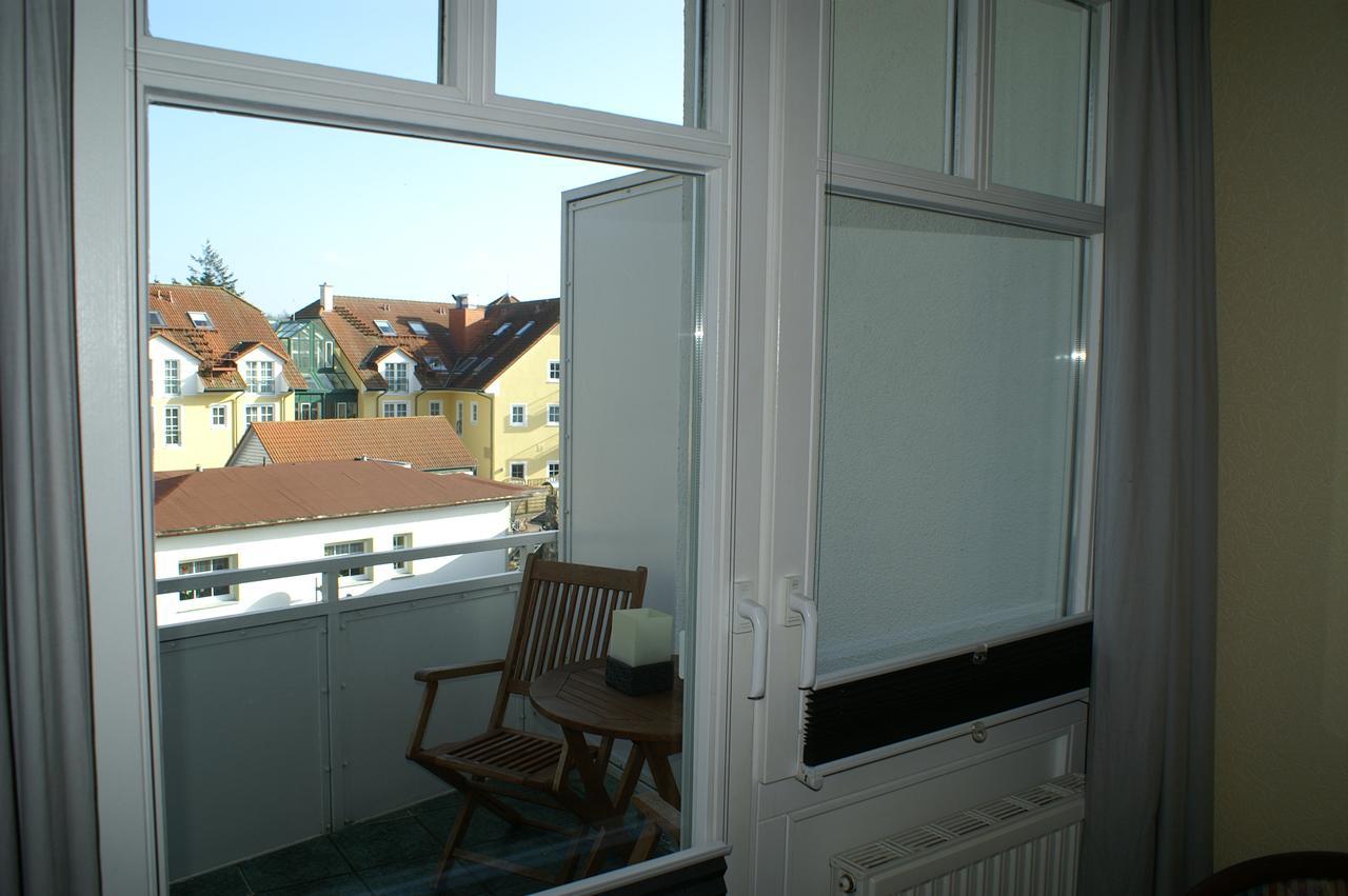 Hotel Strandpavillon Бабе Экстерьер фото